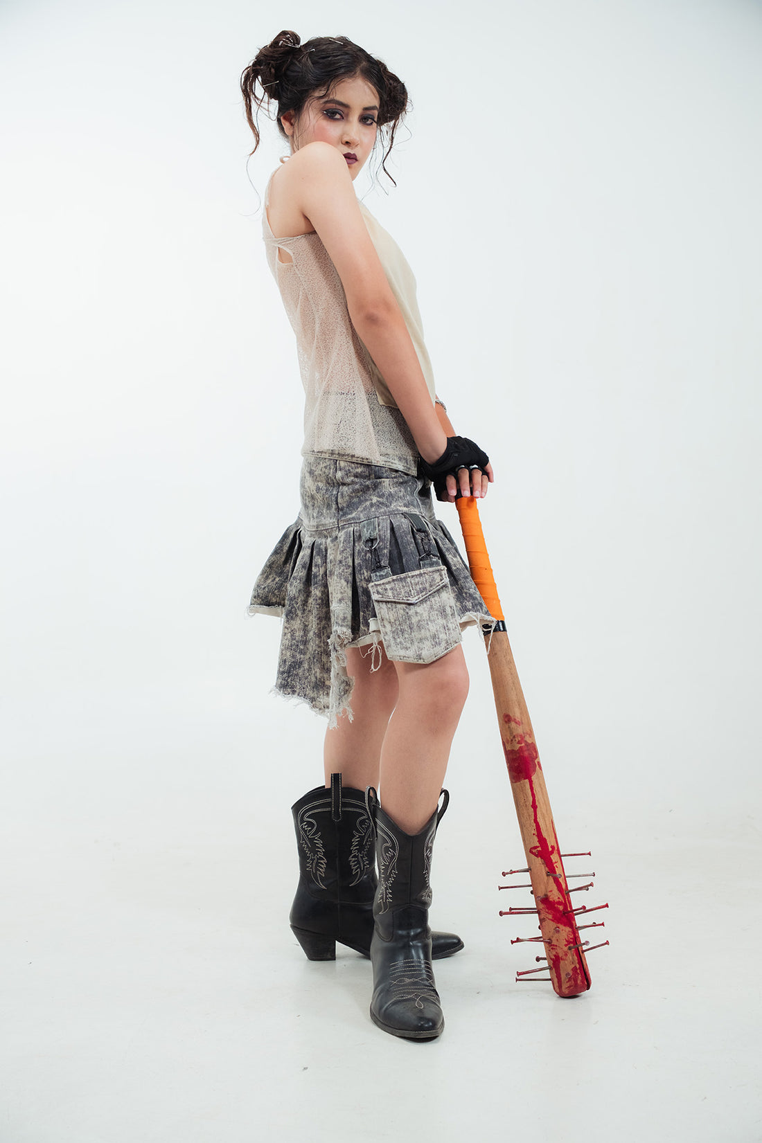 Zombitch please mini skirt